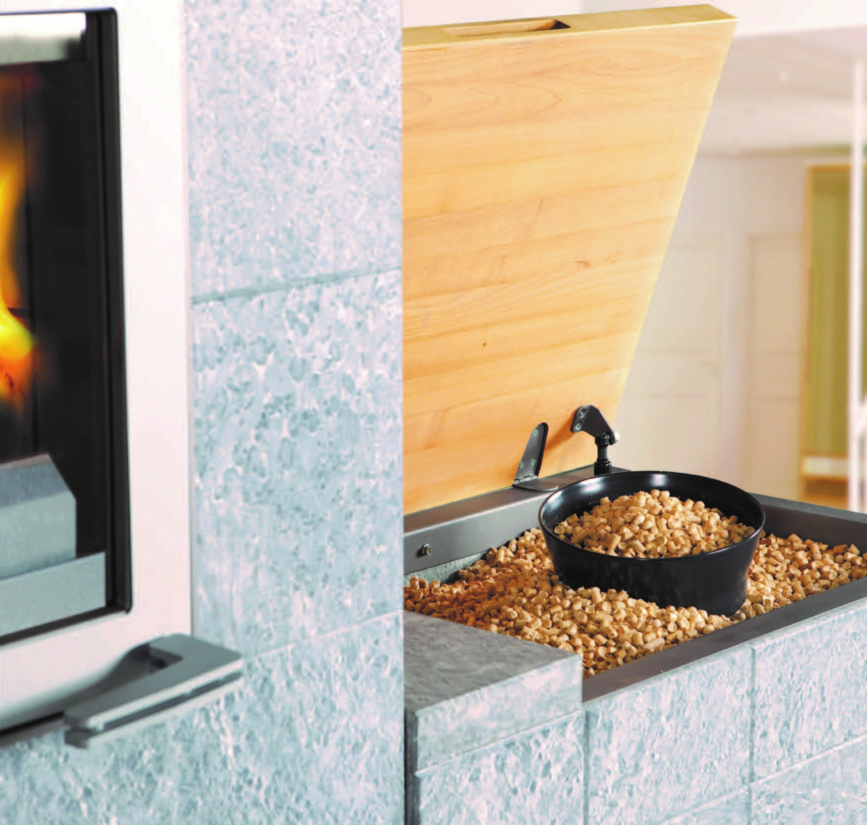 Камін на пелетах